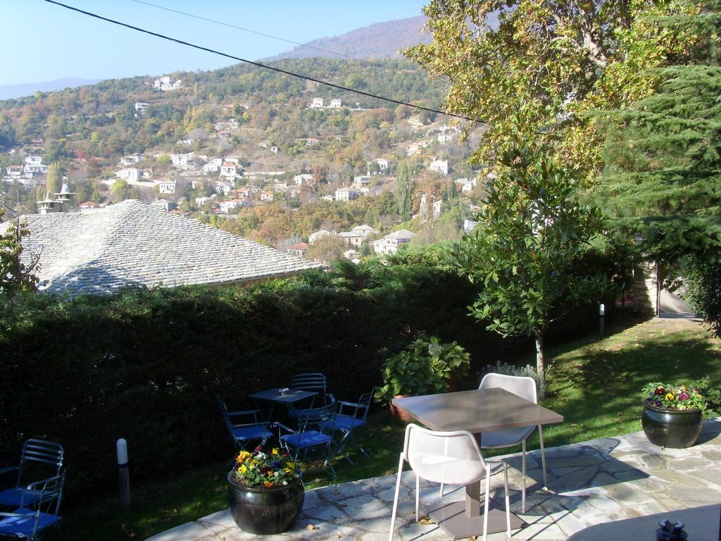 Vogiatzopoulou Guesthouse Agios Georgios Nileias Exterior foto