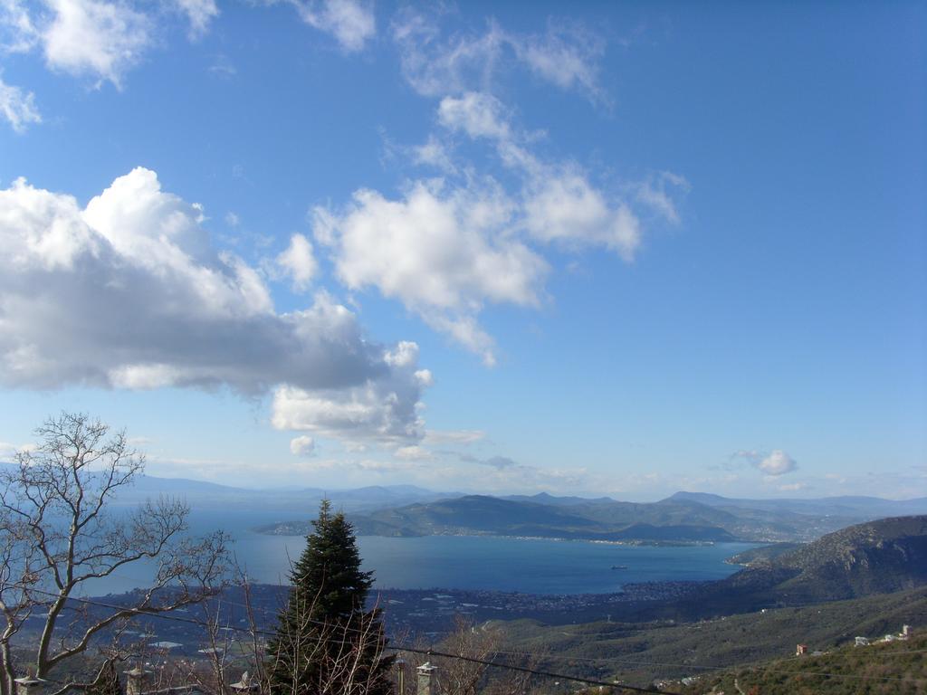 Vogiatzopoulou Guesthouse Agios Georgios Nileias Exterior foto